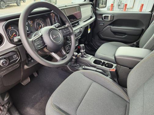 2026 Jeep Gladiator Sport