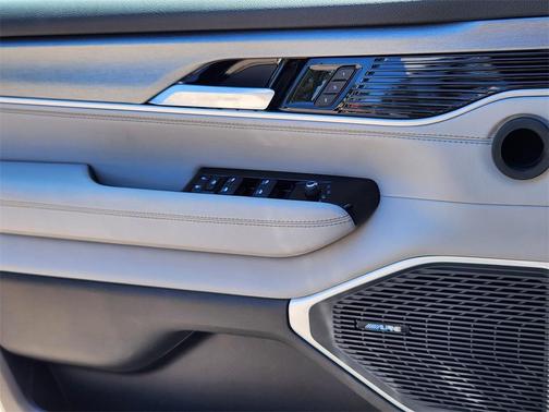 2025 Jeep Wagoneer Base