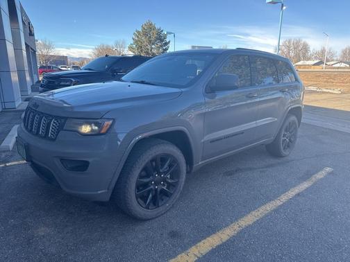 2022 Jeep Grand Cherokee WK Laredo