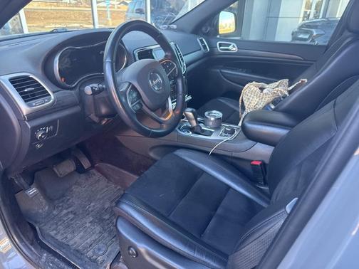 2022 Jeep Grand Cherokee WK Laredo