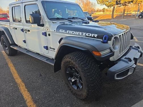 2021 Jeep Gladiator Overland