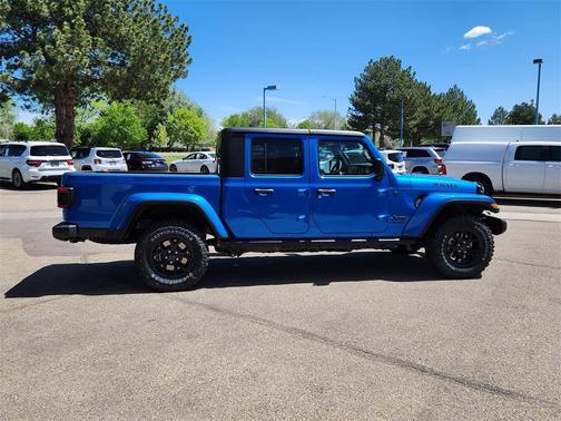 2025 Jeep Gladiator Sport