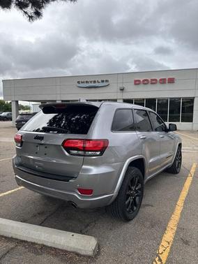 Billet Silver Metallic Clearcoat 2018 Jeep Grand Cherokee Altitude