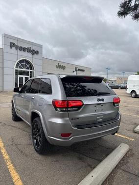 Billet Silver Metallic Clearcoat 2018 Jeep Grand Cherokee Altitude