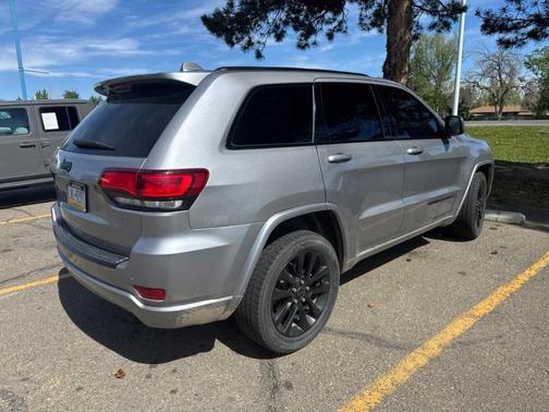 Billet Silver Metallic Clearcoat 2018 Jeep Grand Cherokee Altitude