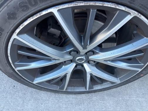 2018 Volvo S90 T5 Momentum