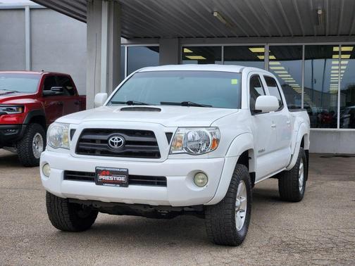 White 2008 Toyota Tacoma PreRunner Double Cab