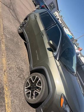 Olive Green Pearlcoat 2017 Jeep Compass Limited