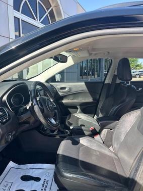 Olive Green Pearlcoat 2017 Jeep Compass Limited