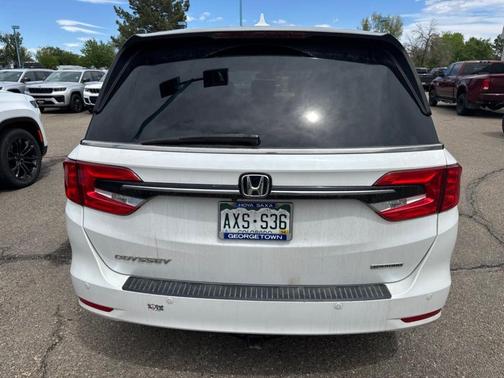Platinum White Pearl 2022 Honda Odyssey Touring