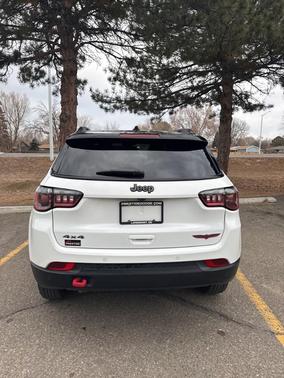 2024 Jeep Compass Trailhawk
