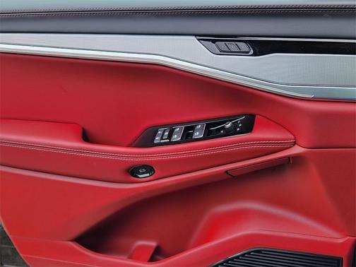 2025 Jeep Wagoneer S Launch Edition
