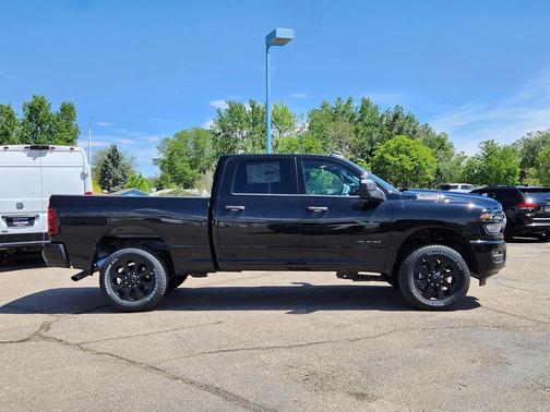 Diamond Black 2026 RAM 2500 Big Horn