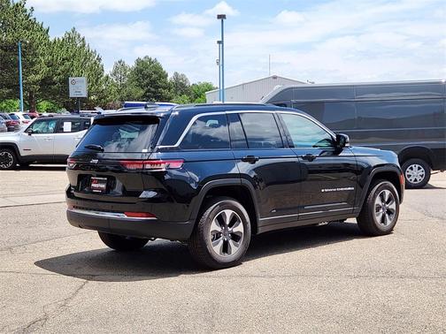 2025 Jeep Grand Cherokee 4xe Base
