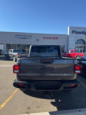 2023 Jeep Gladiator Sport