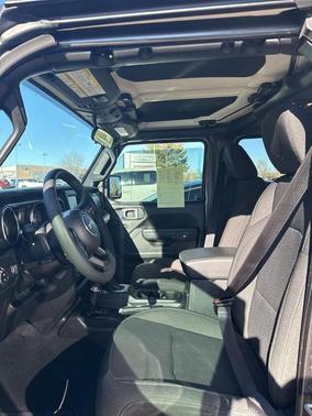 2023 Jeep Gladiator Sport