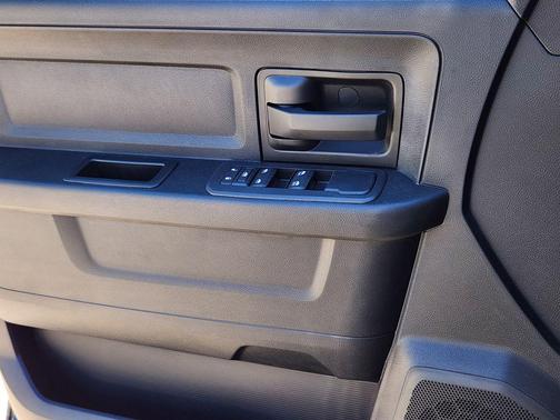 2026 RAM 3500 Tradesman/Big Horn