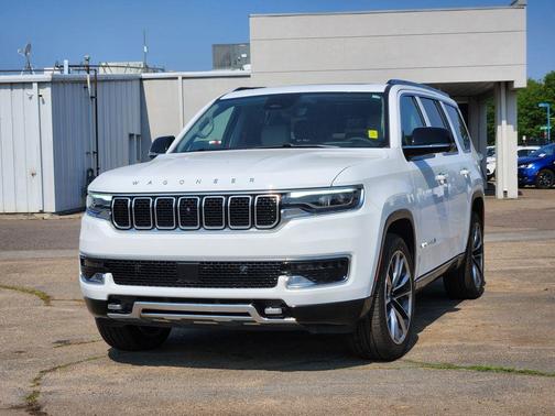 Bright White Clearcoat 2024 Jeep Wagoneer Series III