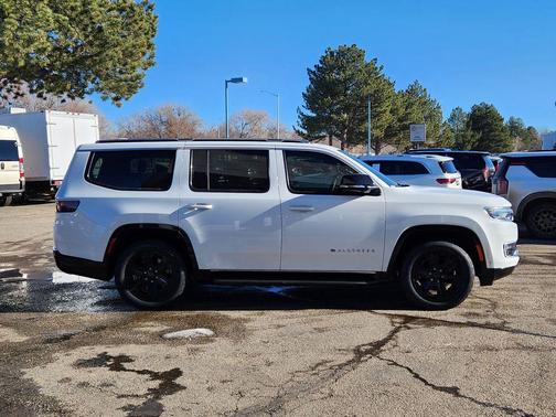 2023 Jeep Wagoneer Series II