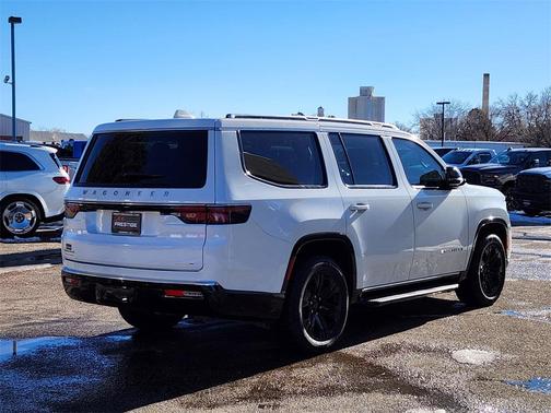 2023 Jeep Wagoneer Series II