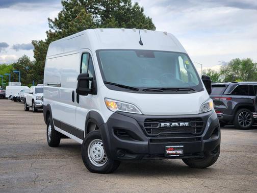 Bright White Clearcoat 2025 RAM ProMaster 2500 High Roof