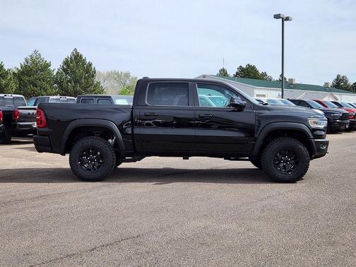Diamond Black 2026 RAM 1500 RHO