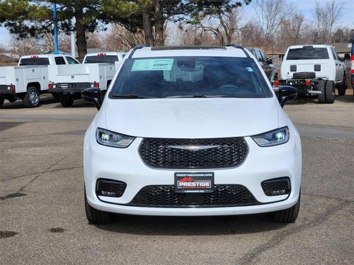 2026 Chrysler Pacifica Limited