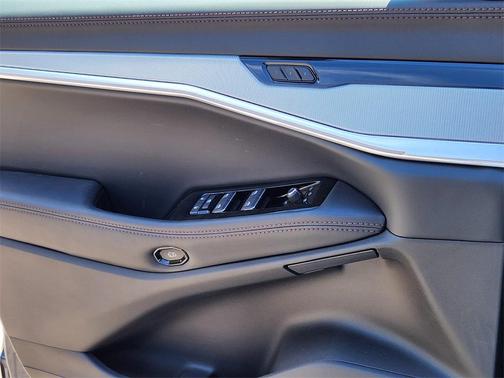 2025 Jeep Wagoneer S Launch Edition