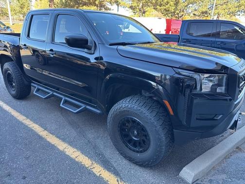 2022 Nissan Frontier S