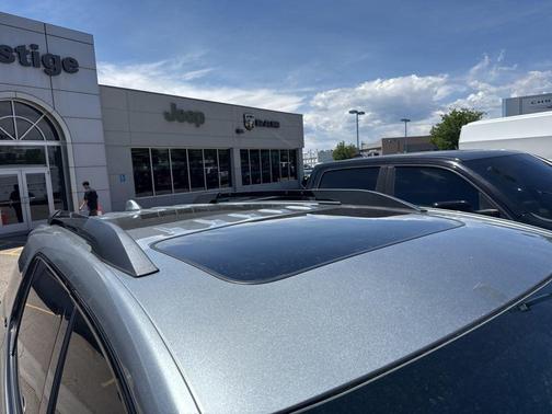 Sterling 2023 GMC Acadia SLE