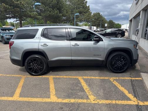 Sterling 2023 GMC Acadia SLE