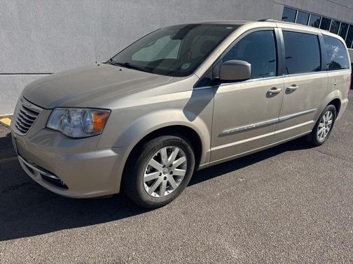 2012 Chrysler Town & Country Touring
