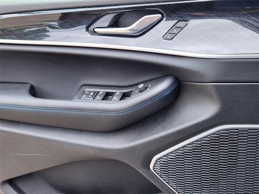 2025 Jeep Grand Cherokee 4xe Trailhawk