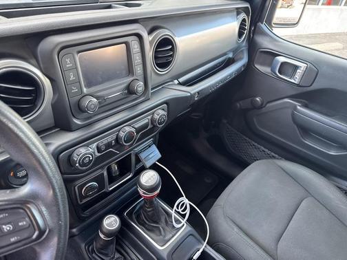 2021 Jeep Wrangler Sport