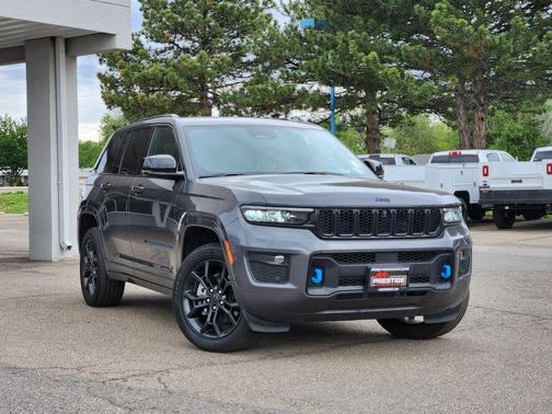 Metallic 2025 Jeep Grand Cherokee 4xe Base
