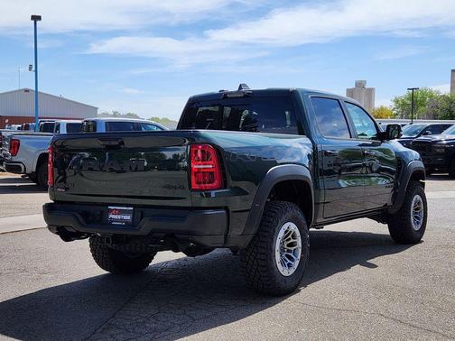 Serrano Red 2026 RAM 1500 RHO