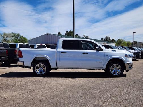 Bright White Clearcoat 2026 RAM 1500 Big Horn/Lone Star