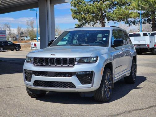 Silver Zynith 2026 Jeep Grand Cherokee Limited