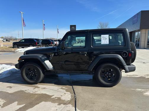 2023 Jeep Wrangler Sport