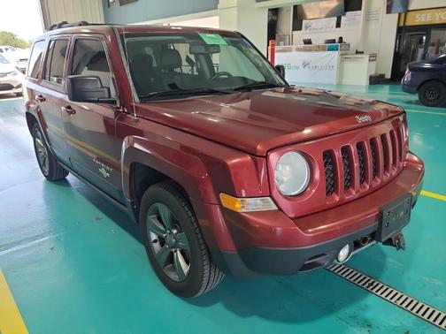 Deep Cherry Red Crystal Pearlcoat 2014 Jeep Patriot Latitude