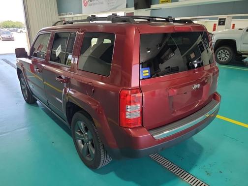 Deep Cherry Red Crystal Pearlcoat 2014 Jeep Patriot Latitude