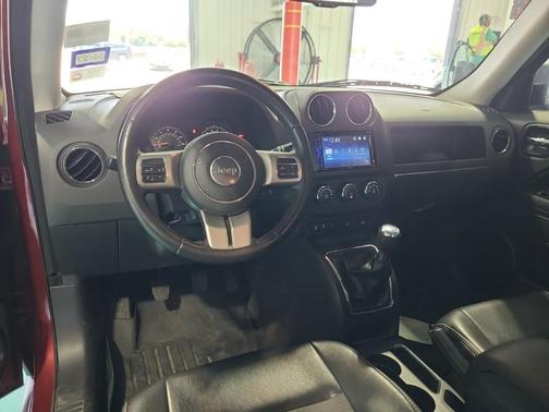 Deep Cherry Red Crystal Pearlcoat 2014 Jeep Patriot Latitude