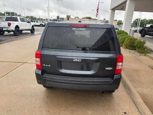 Maximum Steel Metallic Clearcoat 2015 Jeep Patriot Latitude