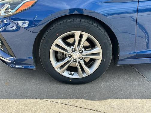 2018 Hyundai SONATA SEL