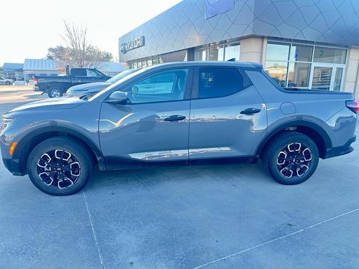 2023 Hyundai SANTA CRUZ SE