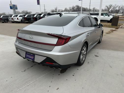 2021 Hyundai SONATA SEL