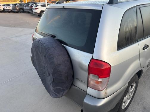 2002 Toyota RAV4 Base