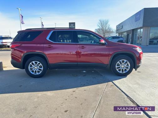 2020 Chevrolet Traverse LT Cloth