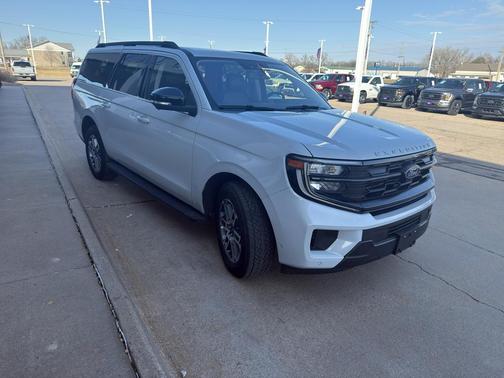 2025 Ford Expedition Max Active 4x4