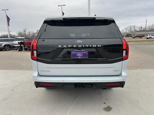 2025 Ford Expedition Max Active 4x4